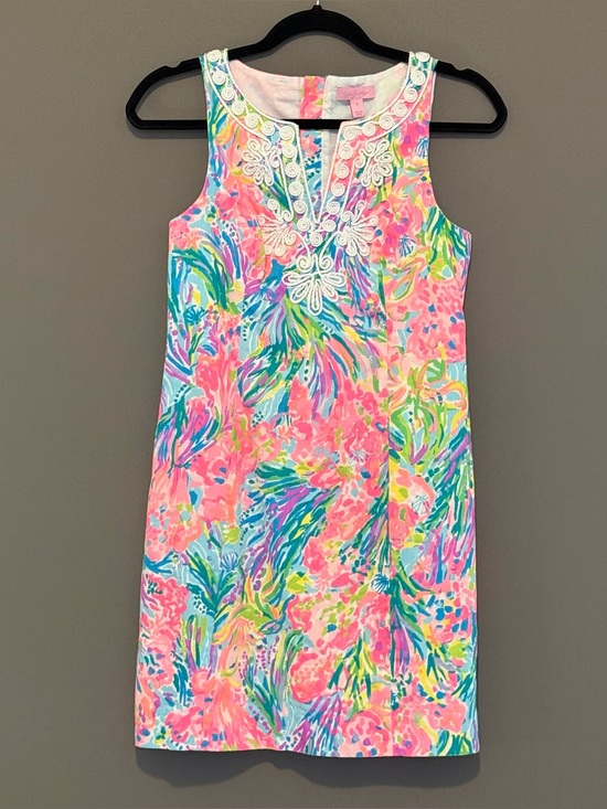 Lilly Pulitzer Dresses & Skirts - Lilly Pulitzer Gabby Mini Shift Dress Pink Tropical Embroidered Size 0